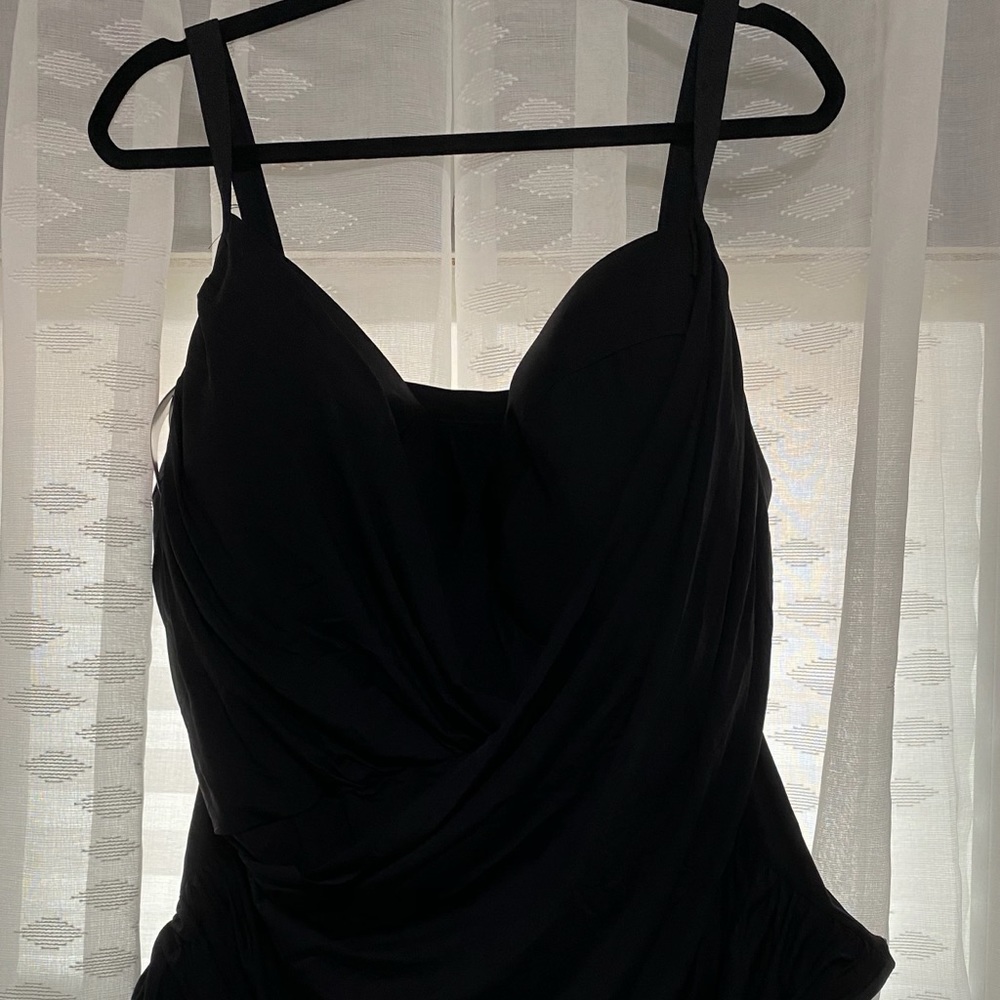 BNWOT SimplyBe Bespoke Bathing Suit Tankini Top
